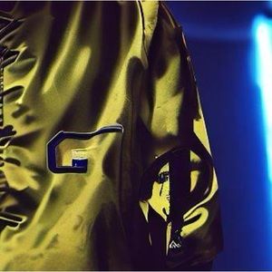 🫱🏻‍🫲🏿 Meet your Posher, Kleo